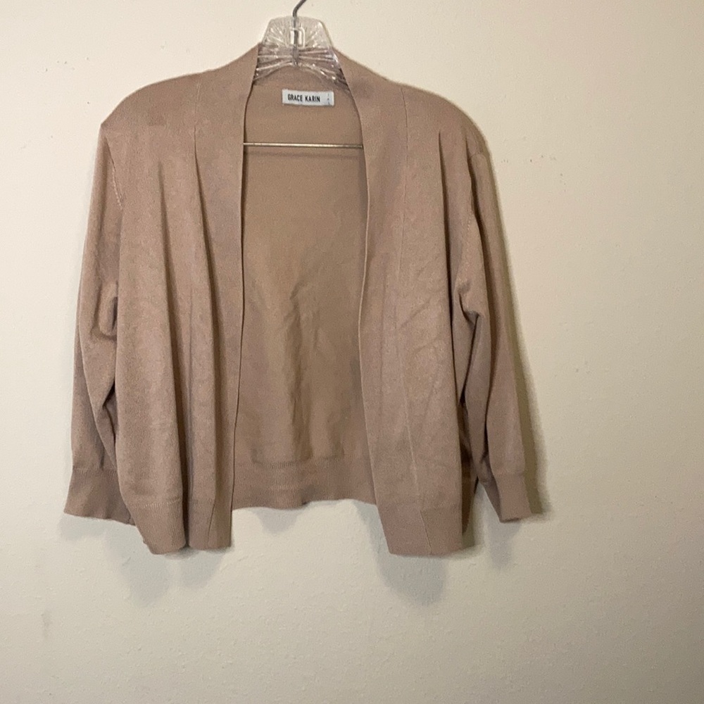 Cropped, open 3/4 sleeve cardigan